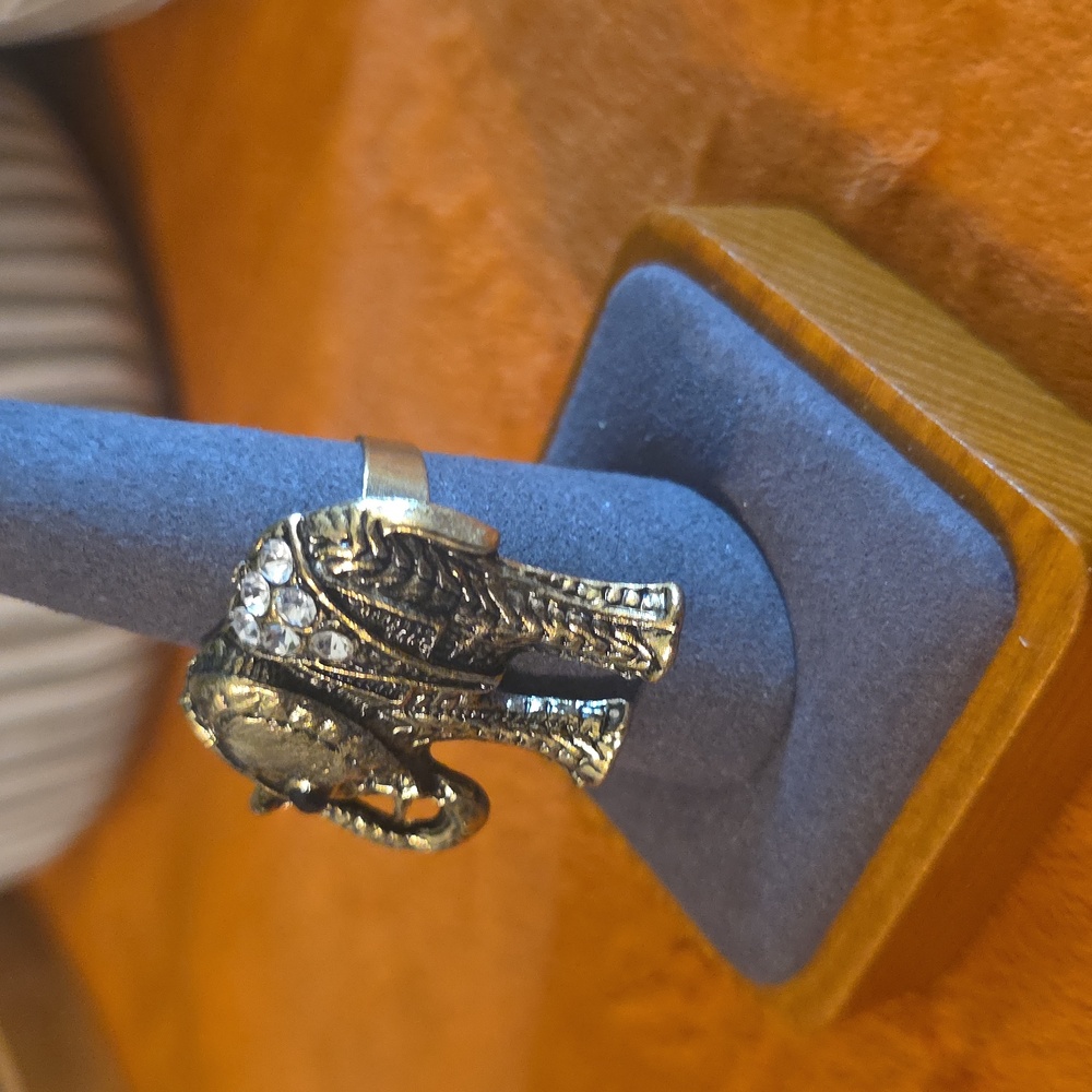 VINTAGE Gold Elephant RING - Picture 3 of 5